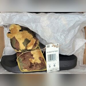 Adidas Jeremy Scott x Adilette Slide 'Camo Teddy' Sz 6 Women  Sz 5 Women NIB